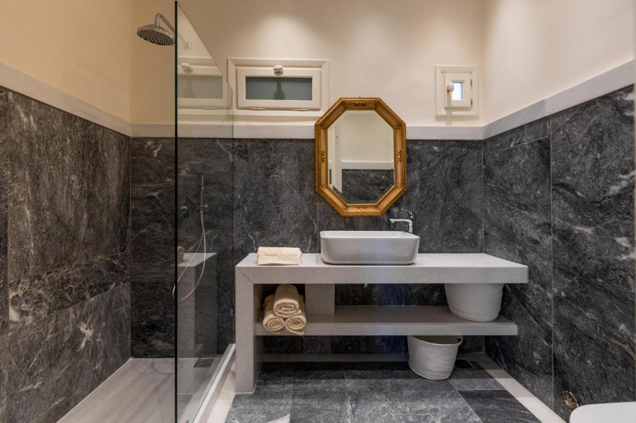 Etoile Luxury Suites 아르고스톨리온 외부 사진