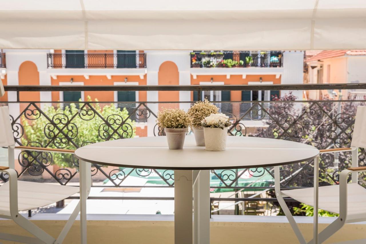 Etoile Luxury Suites 아르고스톨리온 외부 사진